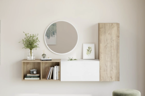 Amenajare hol ingust cu mobilier compact