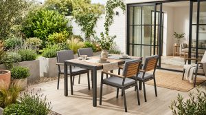 mobilier de grădină set masă și scaune pe terasă modernă